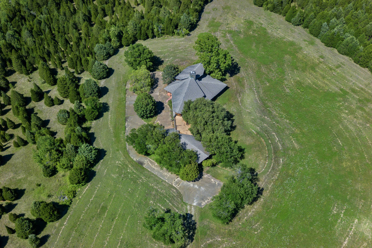 78+ Acres with Trees, 4 Homes,Town of Sunnyvale, Texas close