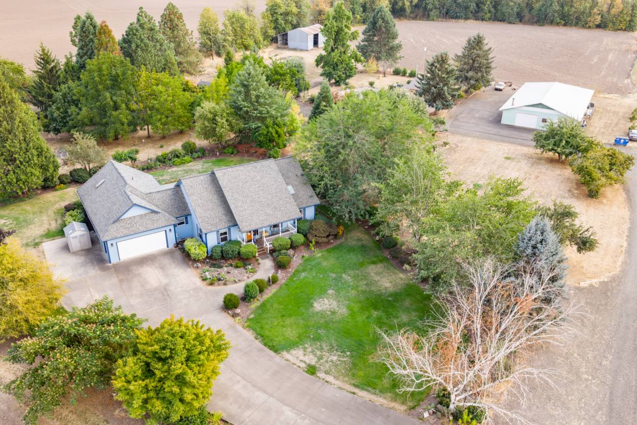 Horse Property for sale.