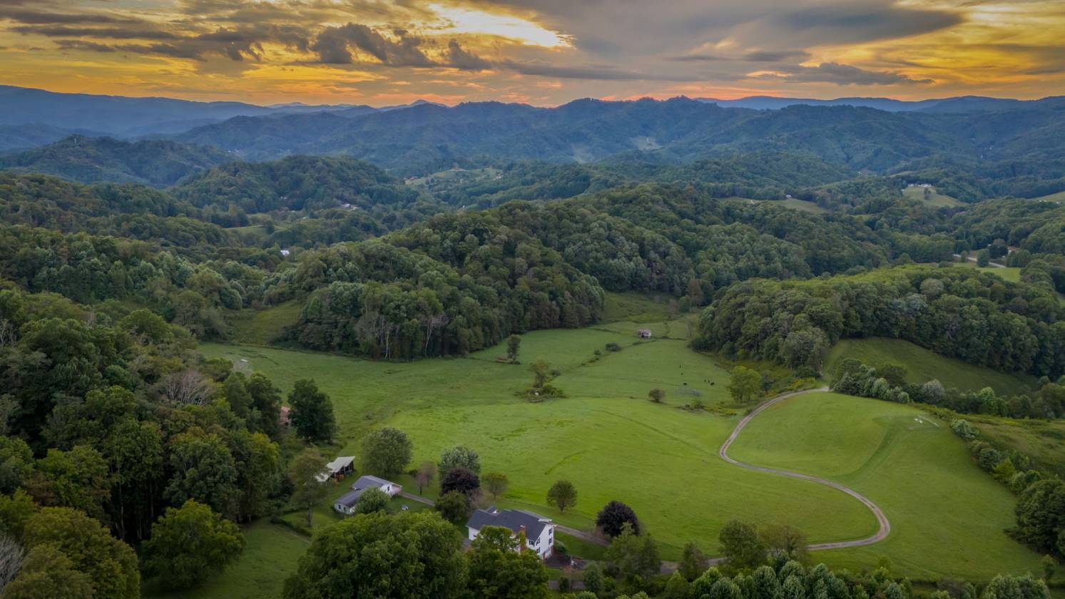 Apple Tree Farm - A Rare Offering on 246+ Acres - photo 1