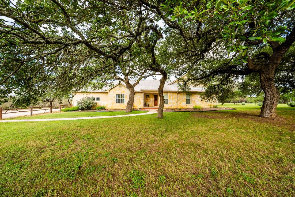 Horse Property Listings by Tonya Vicknair, Keller Williams Neal & Neal ...