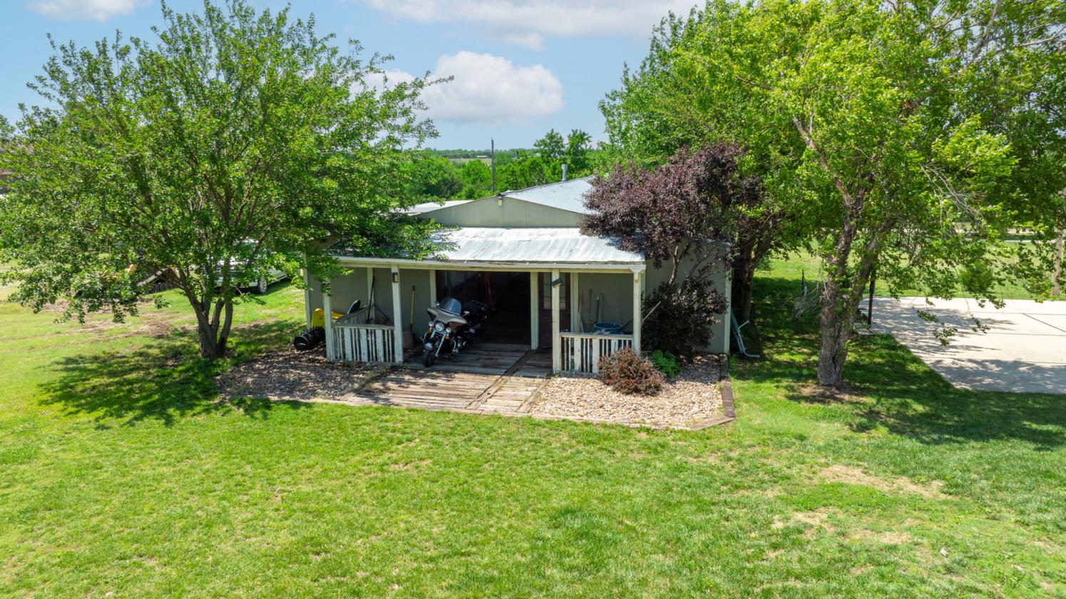 Luxury equestrian resort type property - photo 7