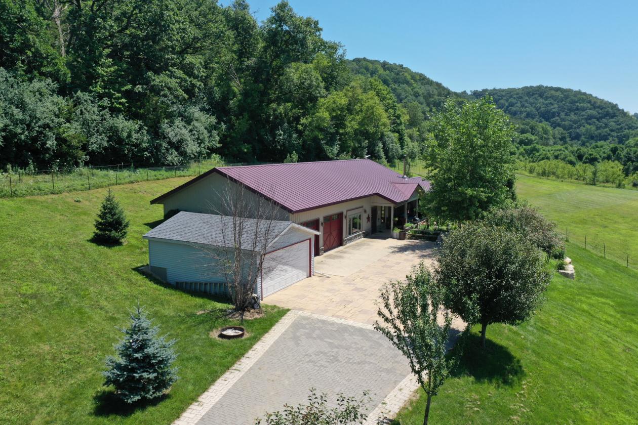 Horse/Hobby Farm on 17 Acres - photo 6