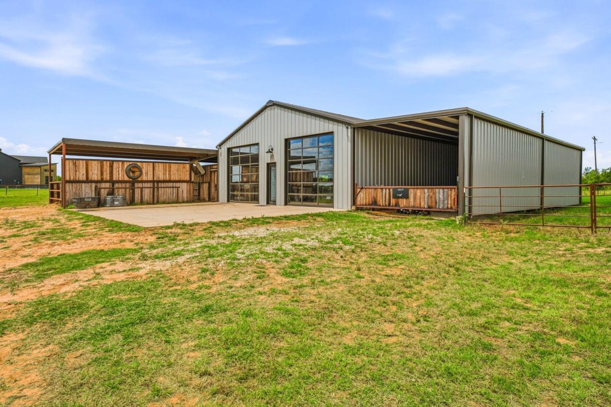 Gorgeous, Rock Home Situated on 15.4 Coastal Acres - photo 22