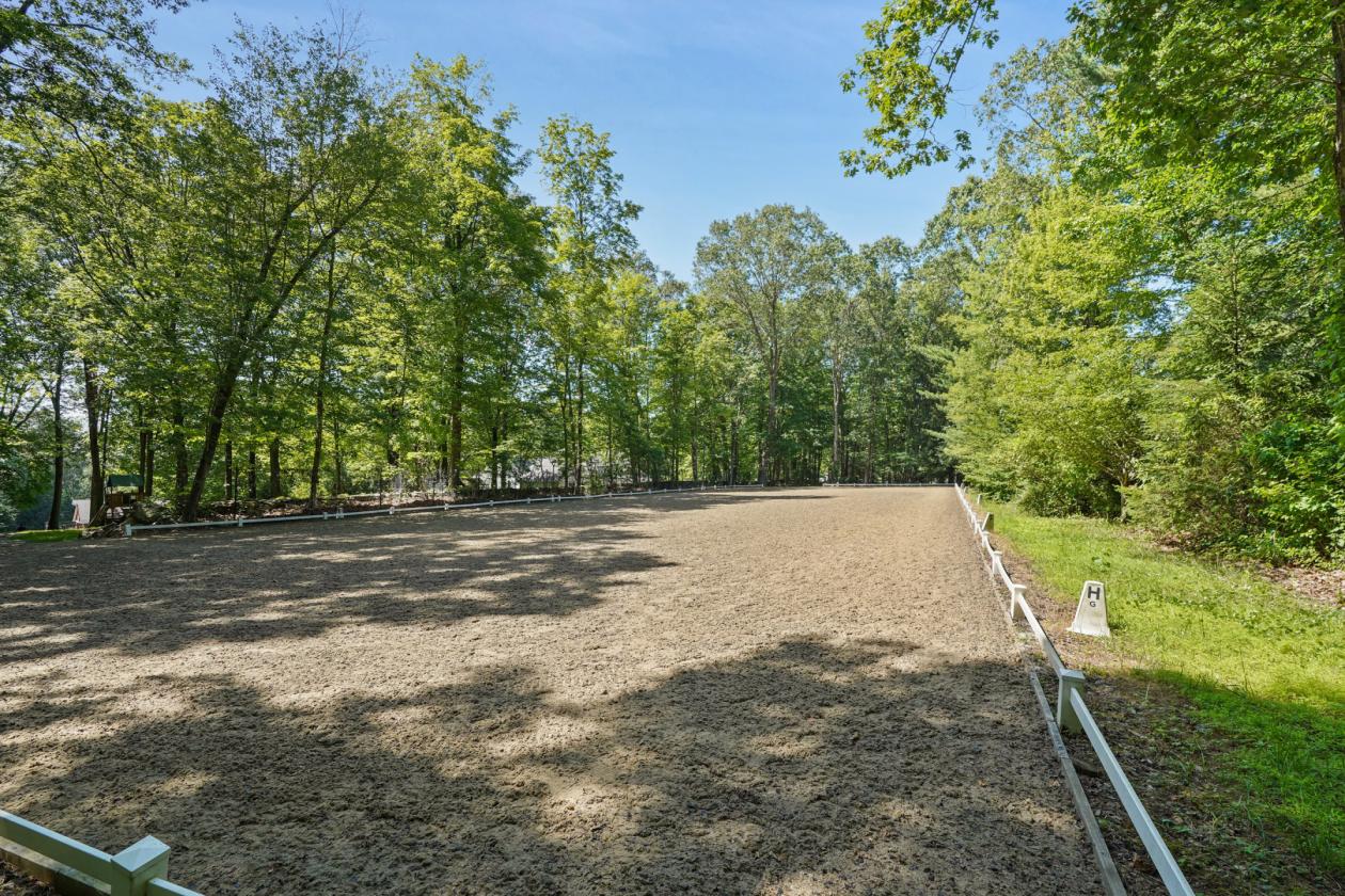 Meadow Ridge Farm - Luxury Horse Property - photo 29