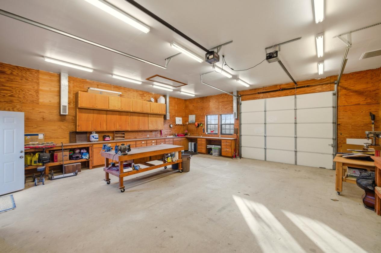 Luxury Equestrian Living on 29+ Acres with Views - photo 14