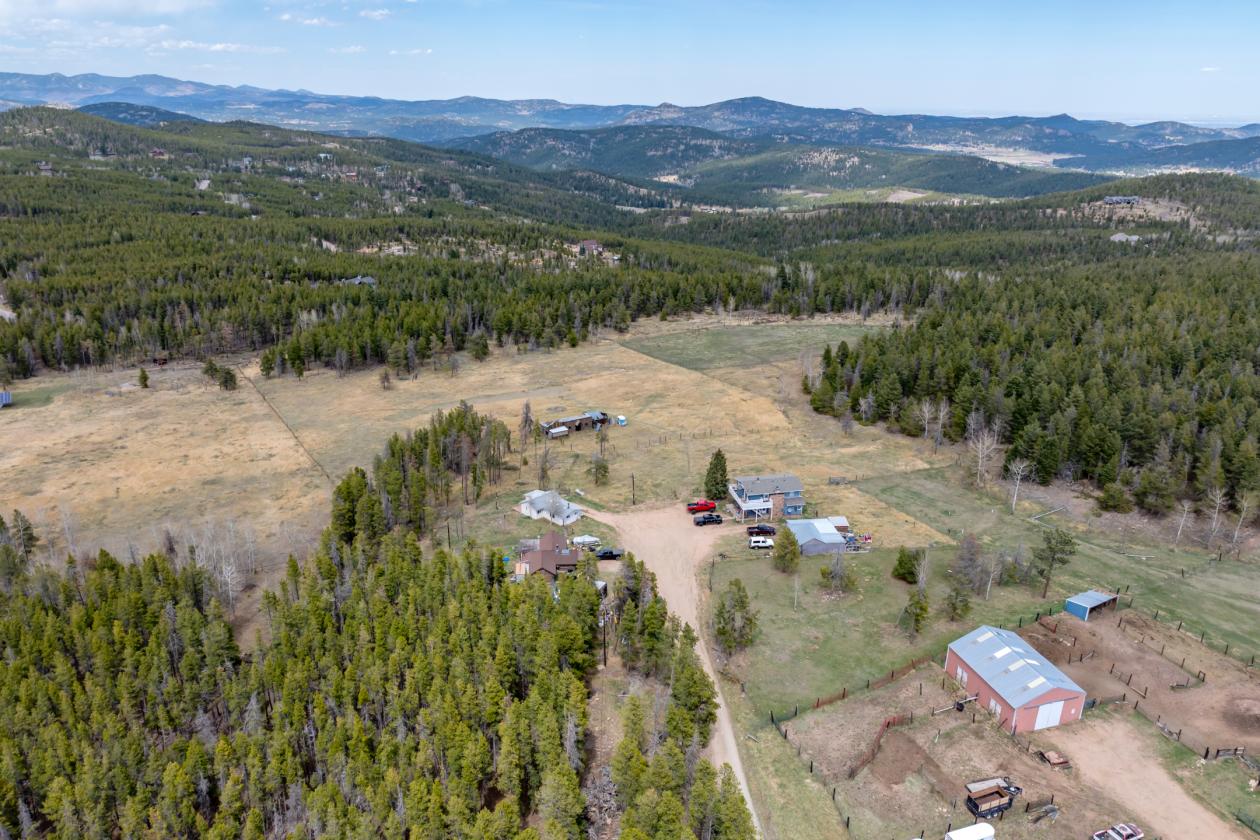 7.8 acres with 4 rentals - photo 8