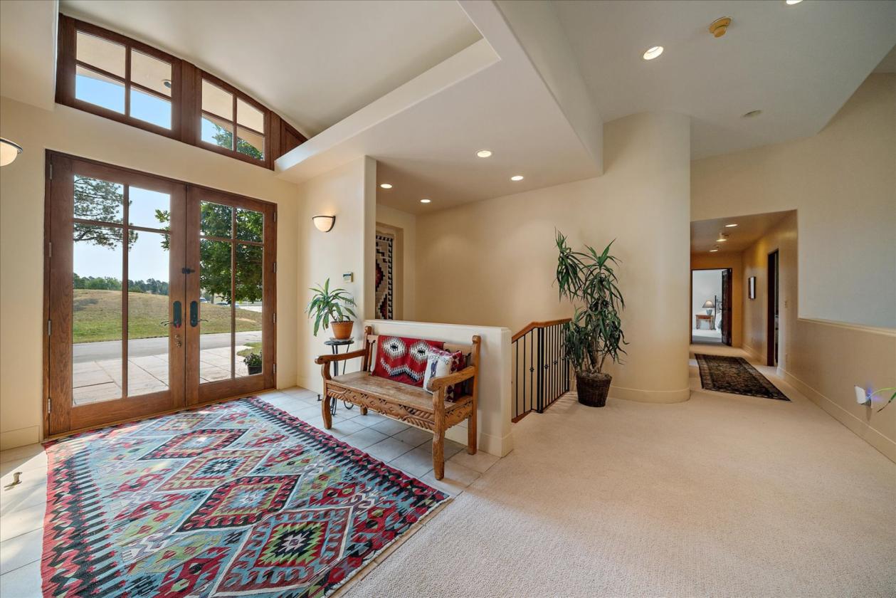 Exquisite 18 Acre Equestrian Estate - photo 6