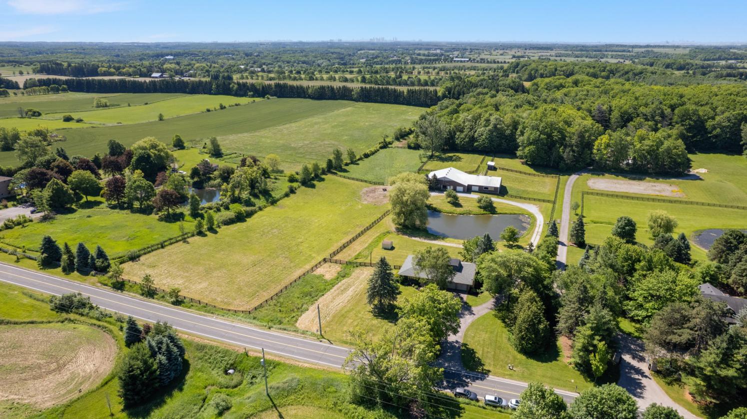 LUXURY EQUESTRIAN ESTATE - photo 2