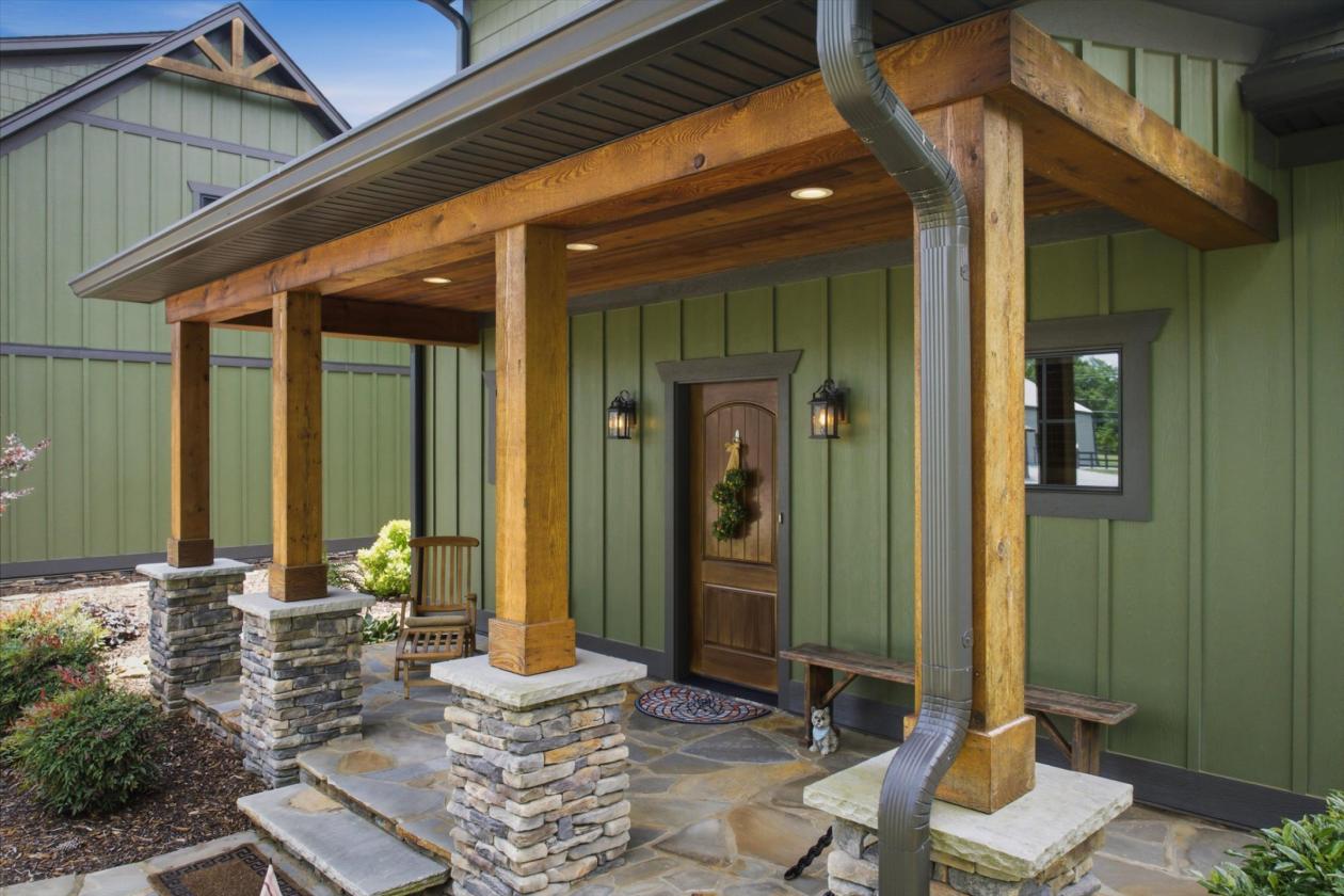 7 Acre Horse/Hobby Farm with Craftsman Style Home - photo 11