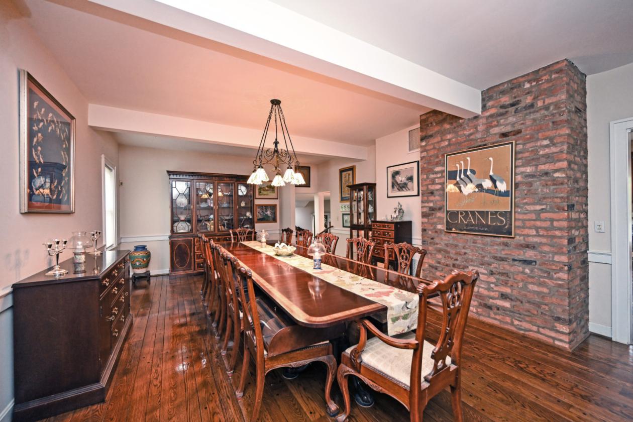 Luxury Equestrian Horse Ranch w/ 6-stall barn! - photo 18