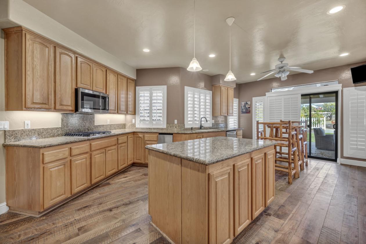 Privacy, Space, and Sierra Mountain Views - photo 19