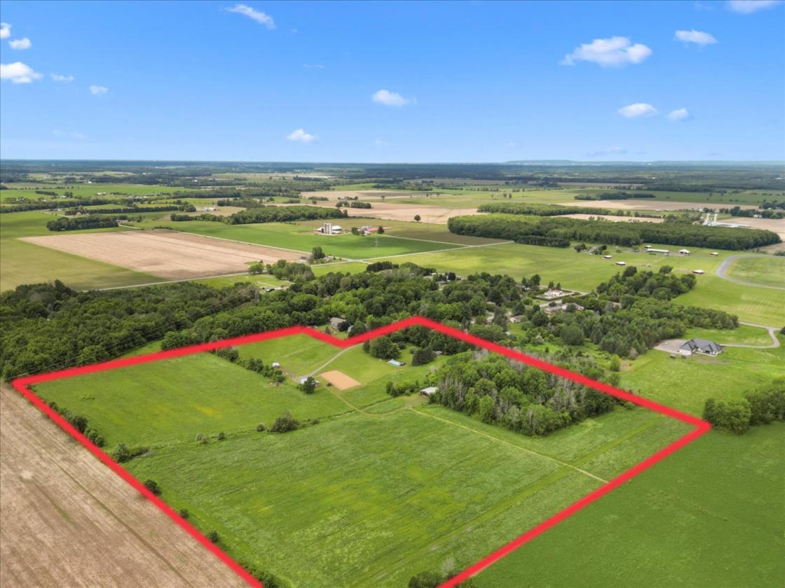 Turn Key 25.99 Acre Equestrian Property! - photo 30