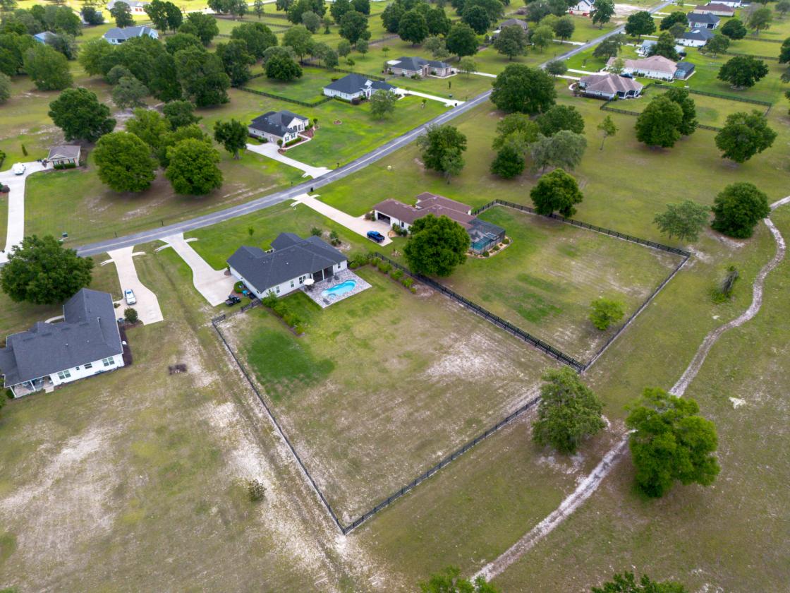 Equestrian elegance meets peaceful North Florida - photo 21