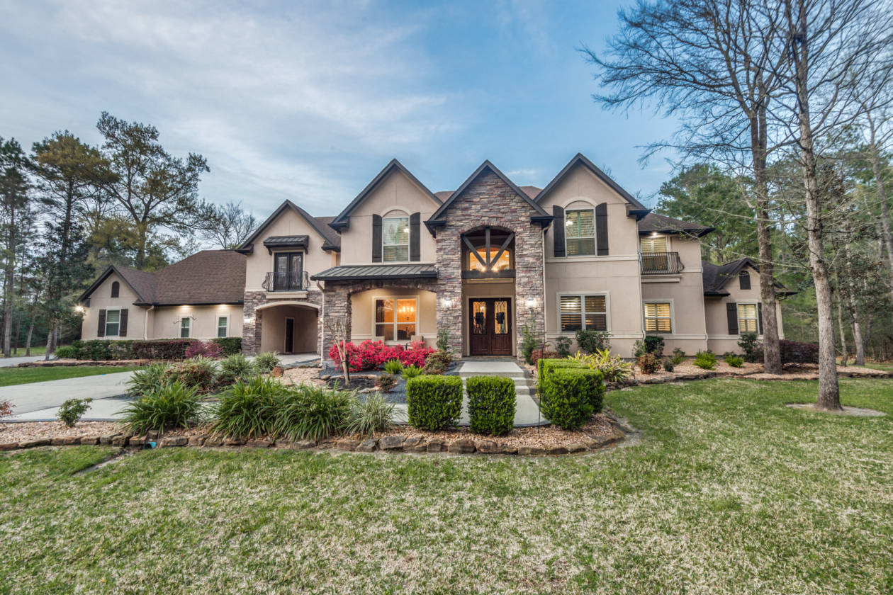 Stunning Custom Built Home on over 7 Acres in Conroe,... Montgomery