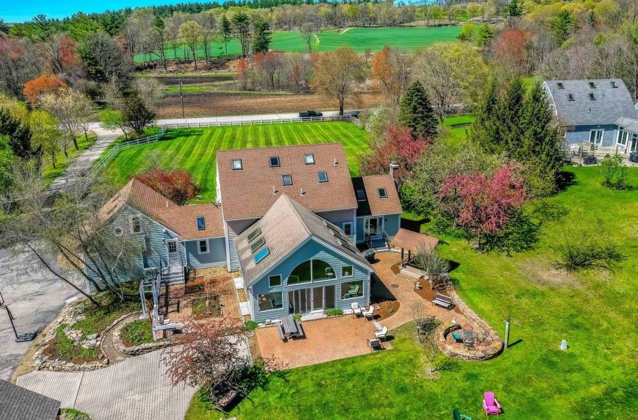 Horse Property for sale.