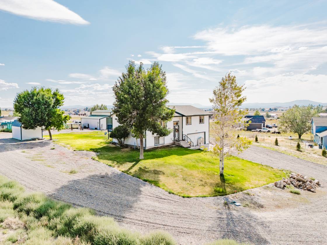 Horse Property for sale.