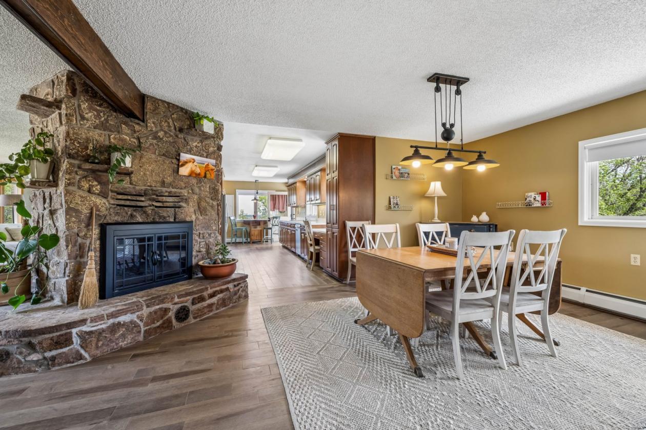 Country living at its finest - photo 8