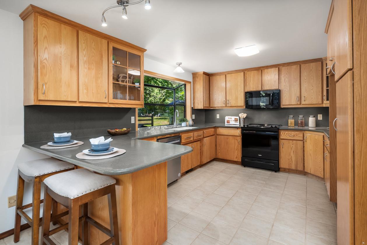 Home on Over 5 Acres with Barn, Shop and Pastures - photo 17