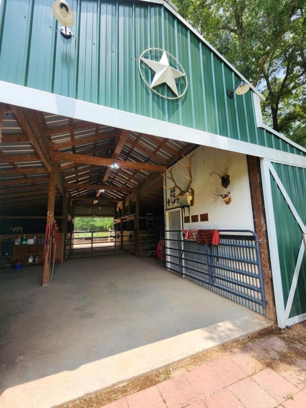 Stunning 22.6-Acre Horse Property - photo 9