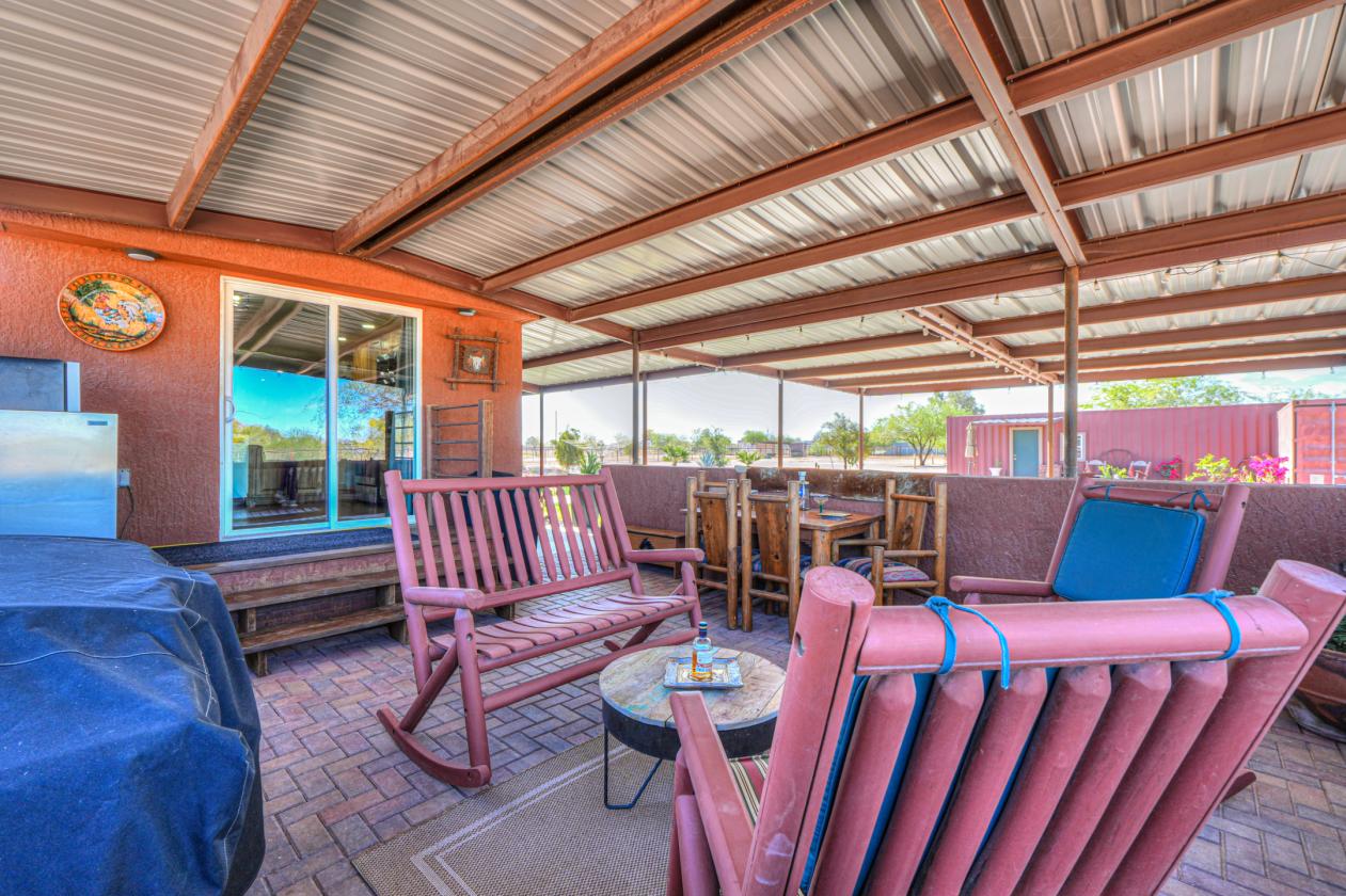 Move in ready horse property - photo 8
