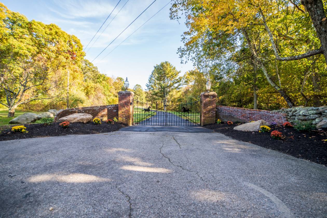 Horse farm with magnificent views in Scituate, RI Foster, Providence County, Rhode Island