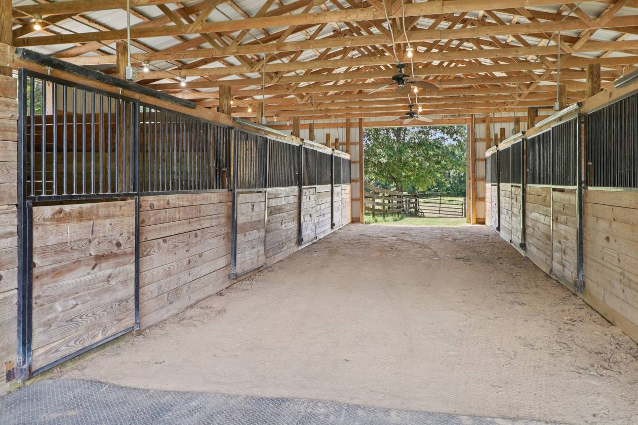 Horse Property for sale.