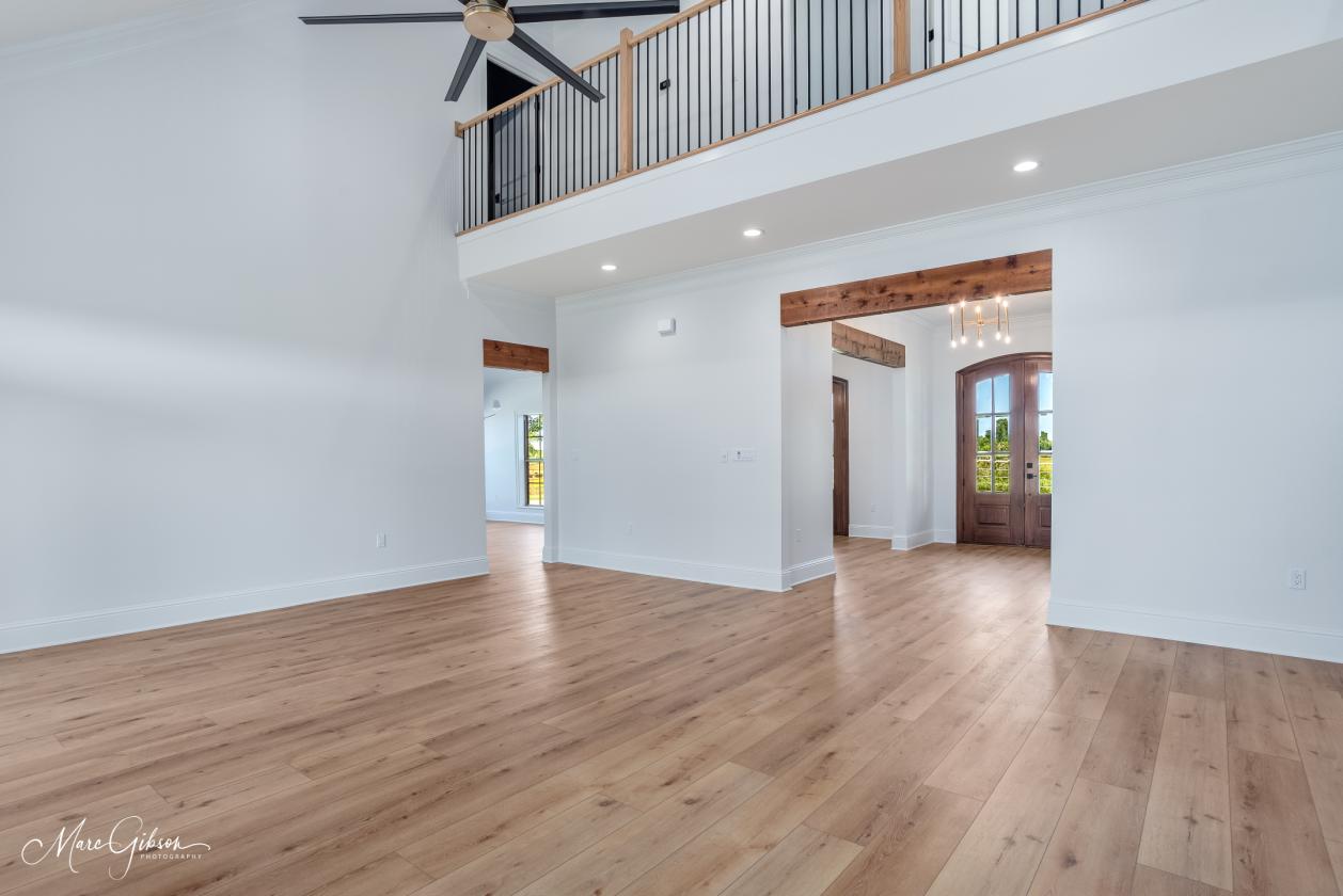 Fully Renovated Luxury Equestrian Estate - photo 7