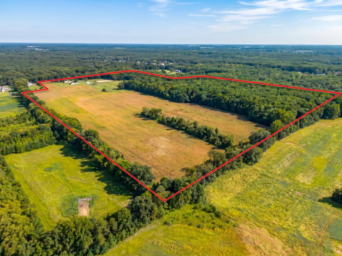 83.90 +/- Acre Estate with Farmhouse/Barn/Pool - photo 22