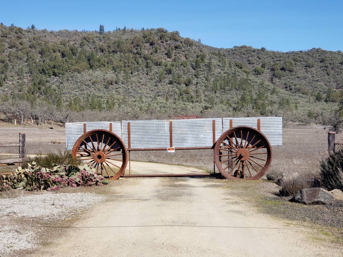 Wagon Wheel Ranch Open Spacious Land with Amazing Views! Sams Valley, Jackson County, Oregon