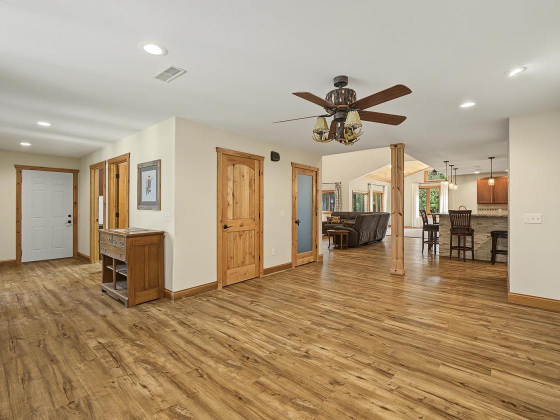 Approx 62 exceptional hunting acres w/ barndo - photo 5