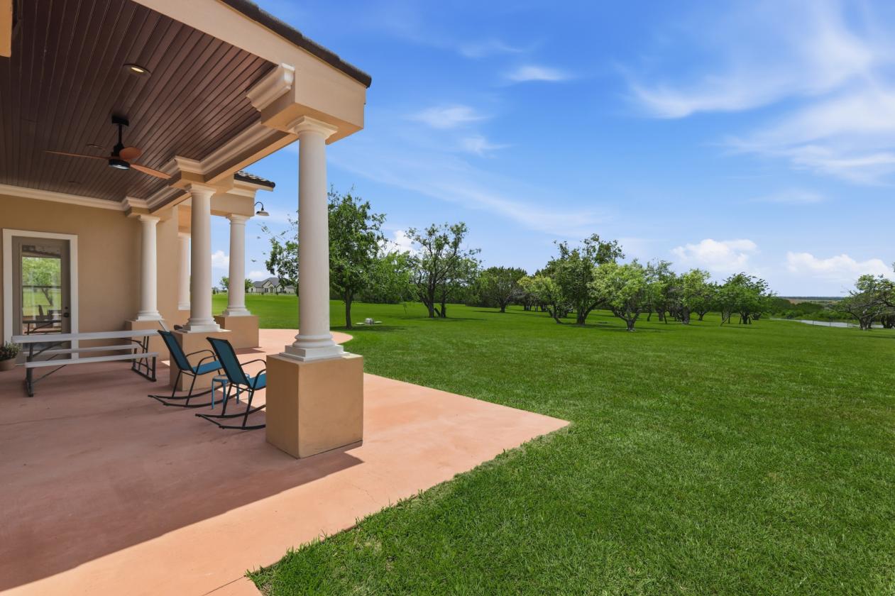Gated Luxury Estate with Unmatched Views on 5 Acres - photo 15