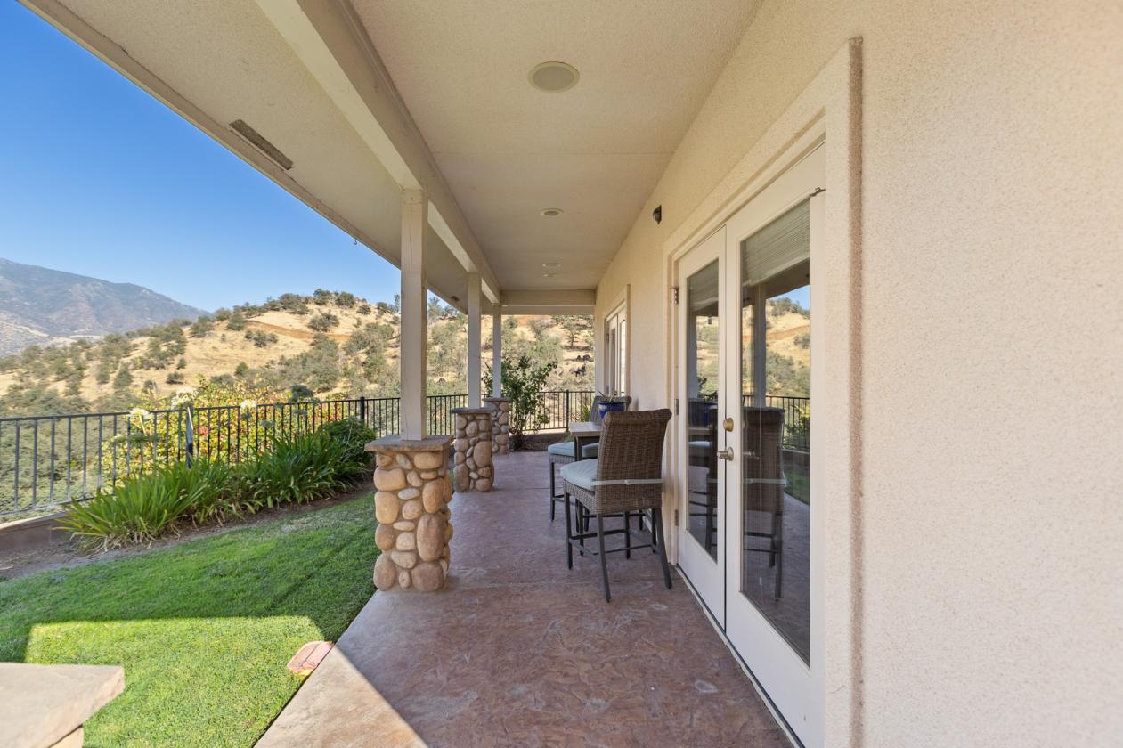 Horse property with gorgeous views! - photo 14