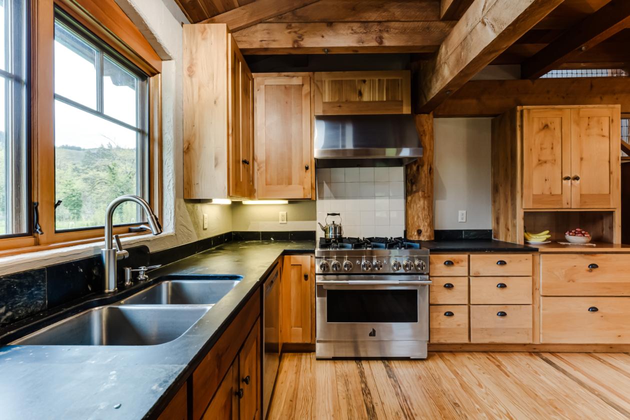 UNIQUE EQUESTRIAN AND ORGANIC FARM PROPERTY - photo 8