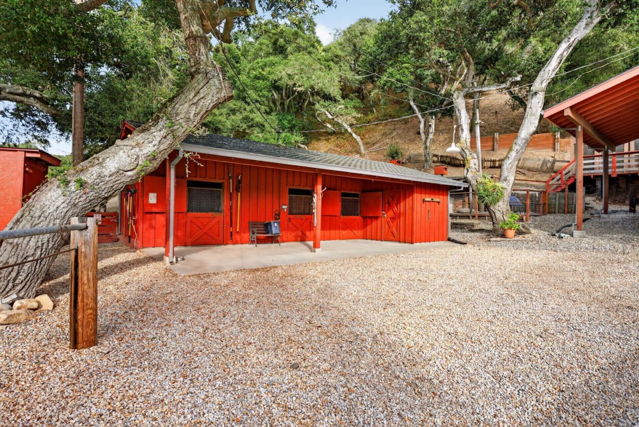 Exceptional Salinas Ranch:  Guest Quarters & Views - photo 15