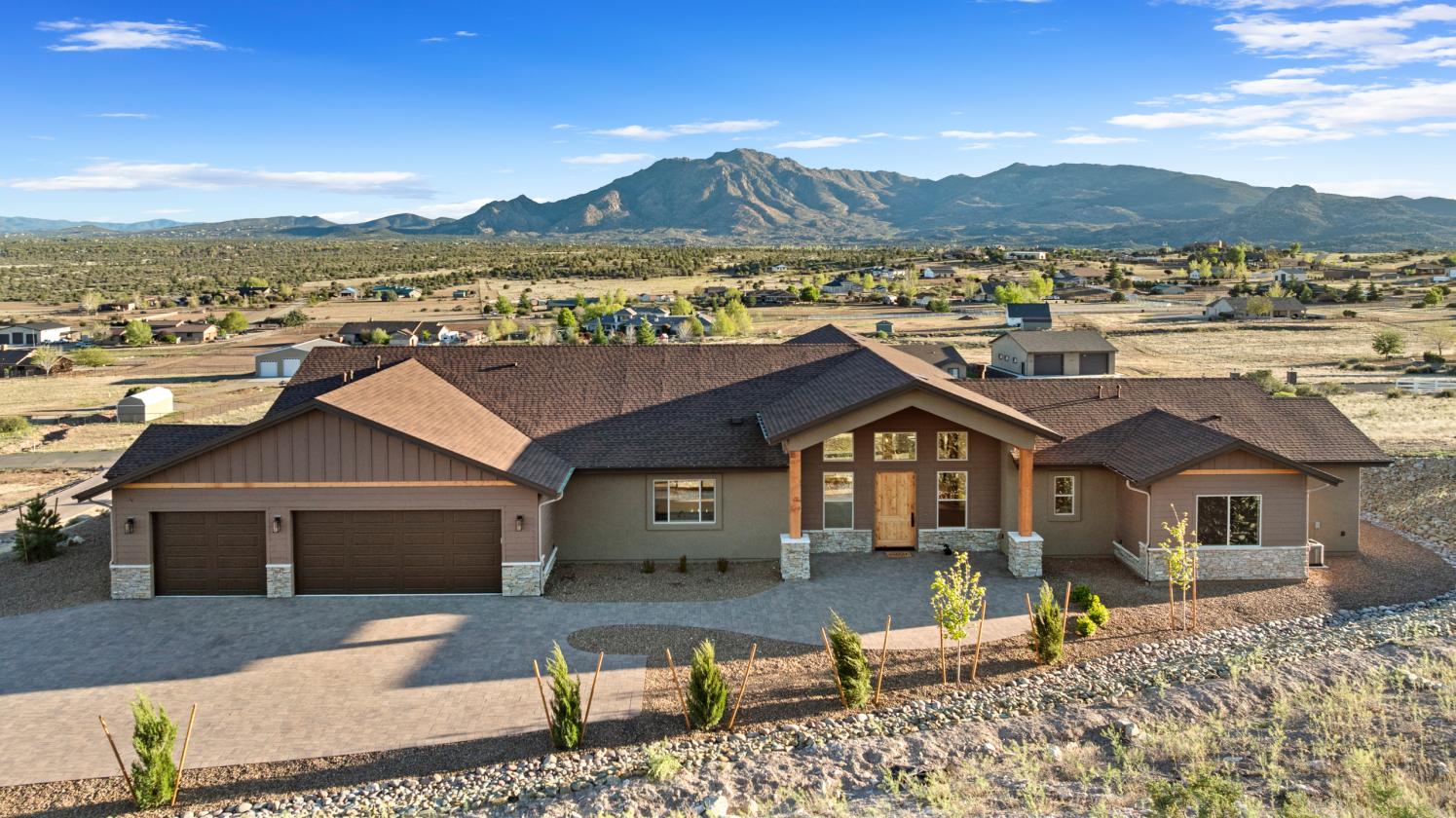CUSTOM Built 2026 - 7 ACRES - photo 1
