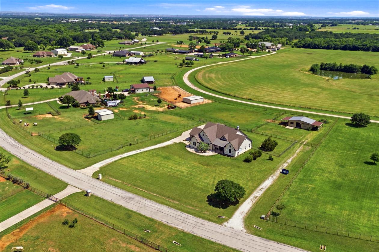 Refined North Texas Ranchette with Home & Barn - photo 24