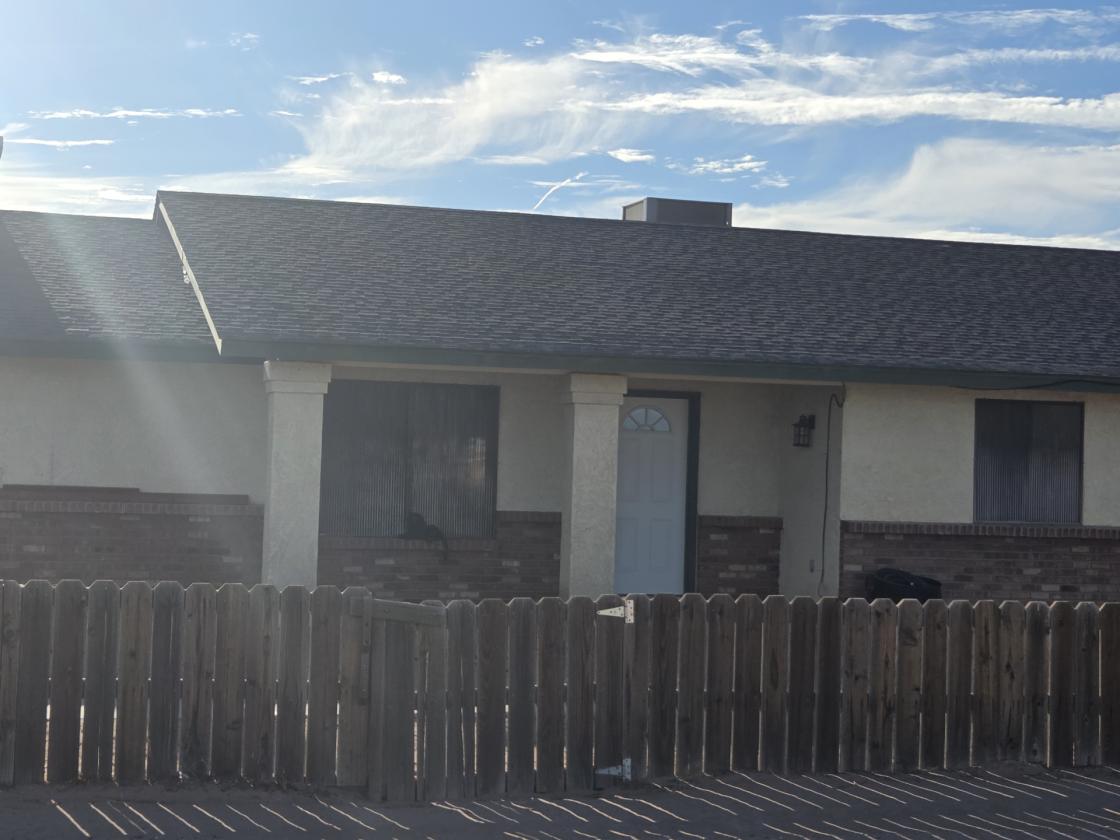 2.2 Ac Horse Prop with Shop & 6 covered stalls - photo 29