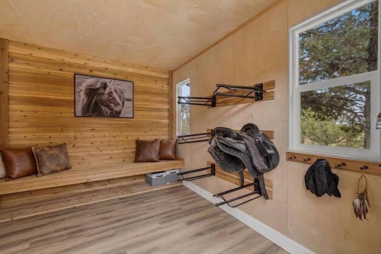 Beautiful Horse Property on 15 Acres - photo 9