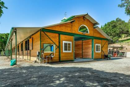 horse facility monterey aromas equestrian stalls horseproperties