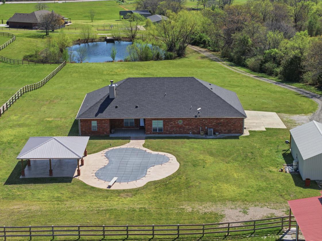 21 acre +/- HOBBY HORSE RANCH w/ ARENA AND POOL - photo 27