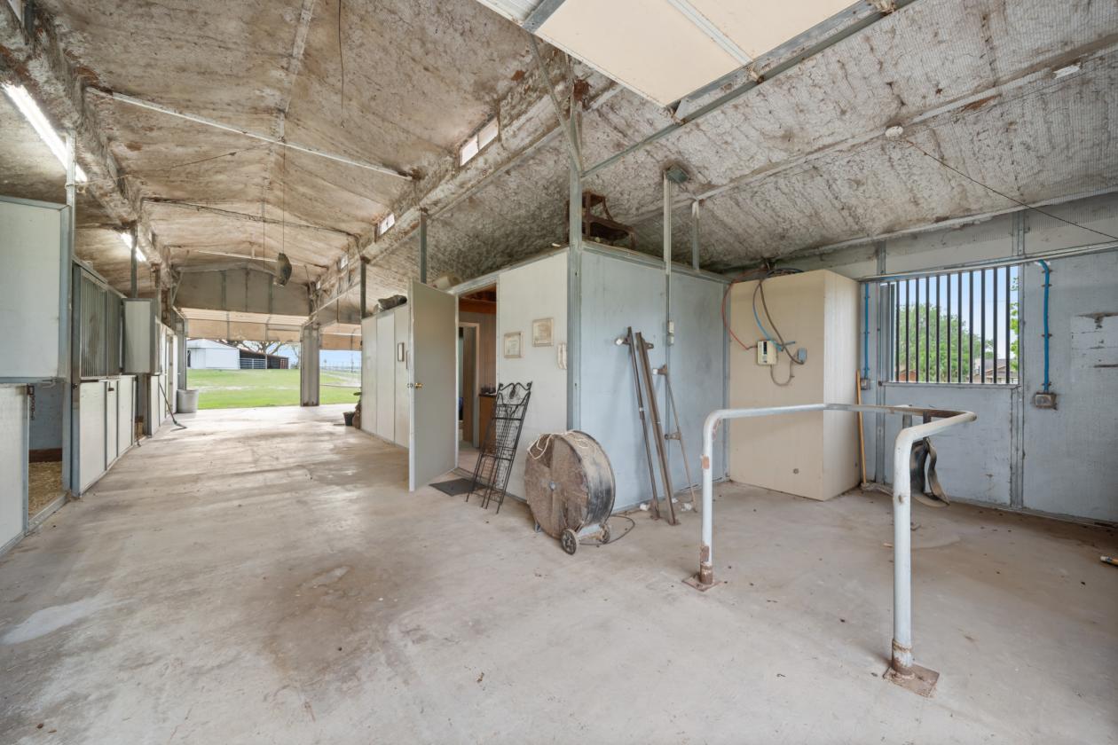 14.5+ Unrestricted Acre Equestrian Estate - photo 24