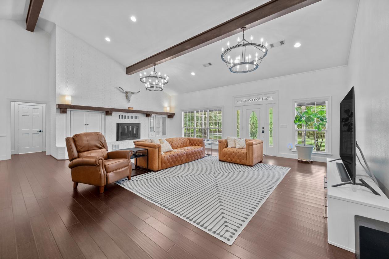 Beautiful Equestrian Ranch - photo 3