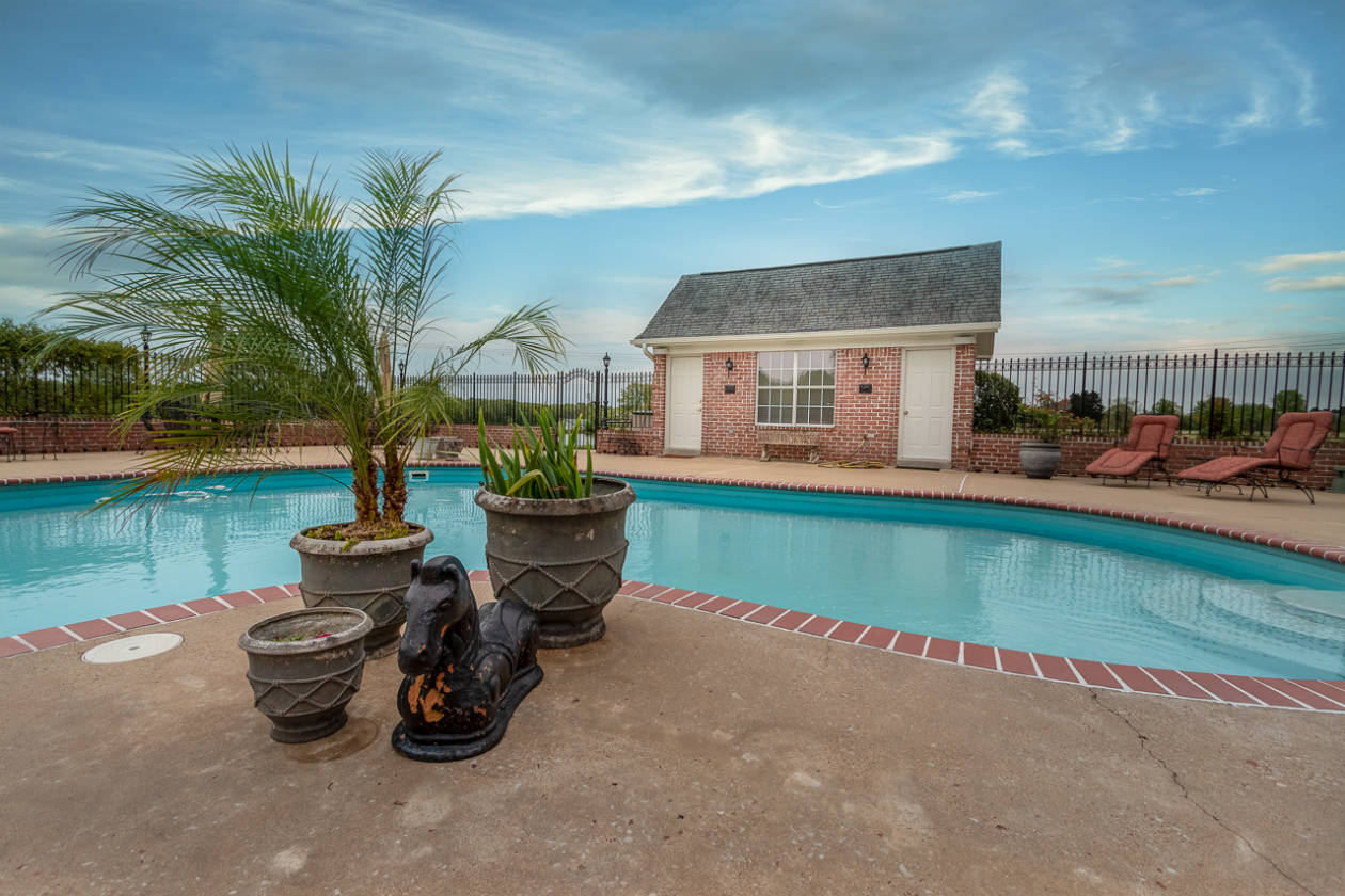 31 Acre Luxury Equestrian Estate Eads, Shelby County, Tennessee