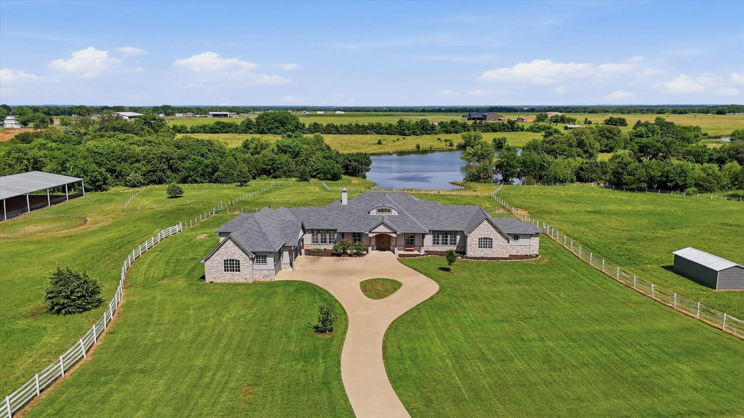 Breathtaking 20+ acre paradise for equestrians - photo 4