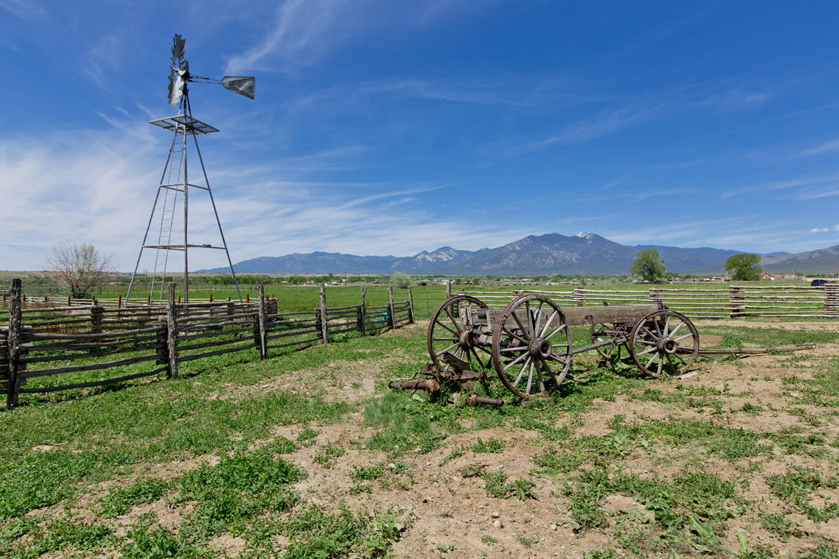 Rare Equestrian Ranch in the Taos Valley with Water Rights Taos, Taos