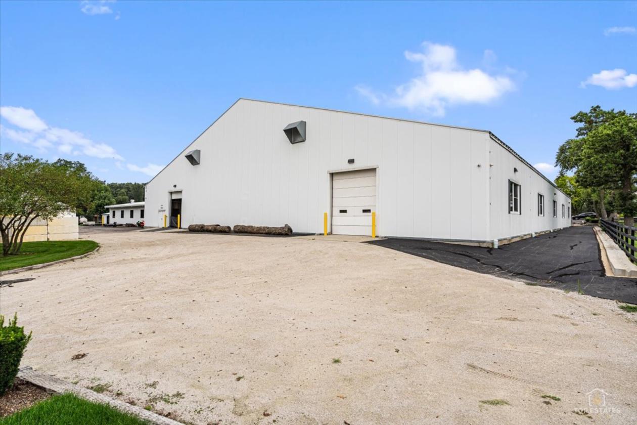 Truly exceptional world-class equestrian facility - photo 26