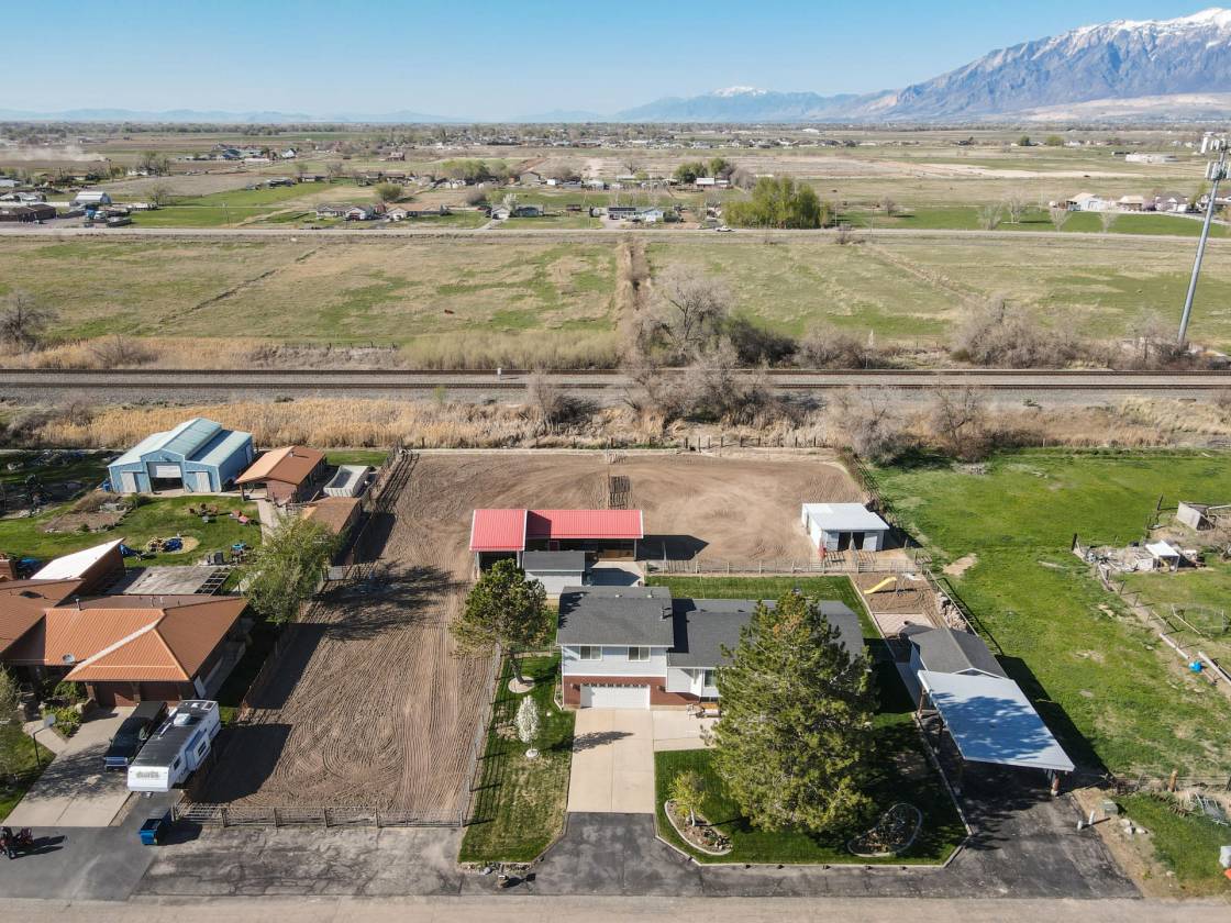 Horse Property for sale.