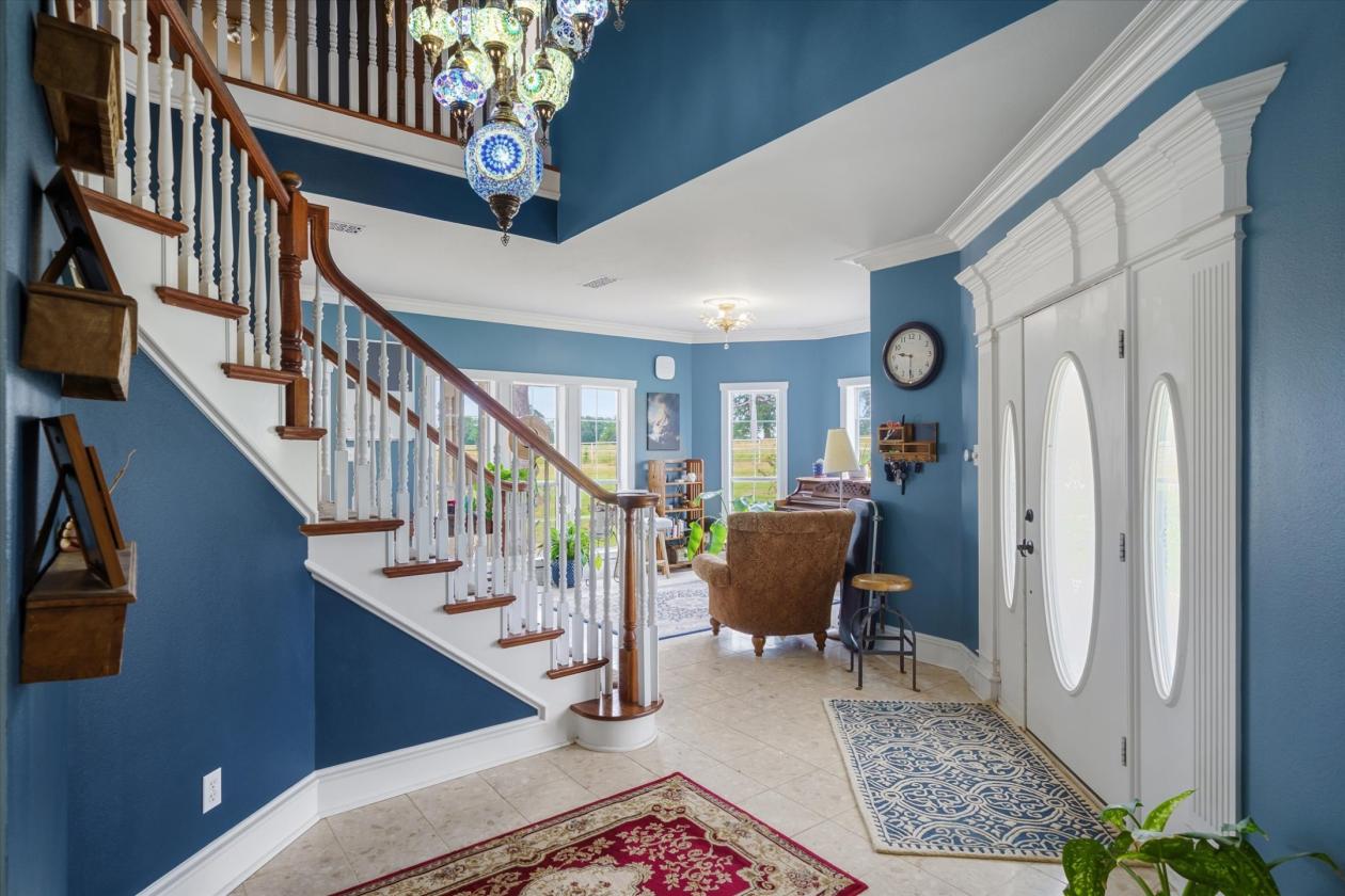 Extraordinary Multi-Generational Estate - photo 10