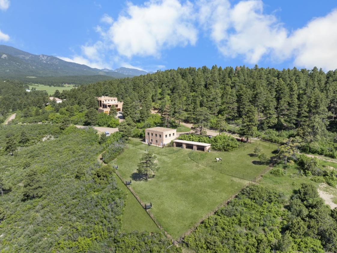 Horse Property for sale.
