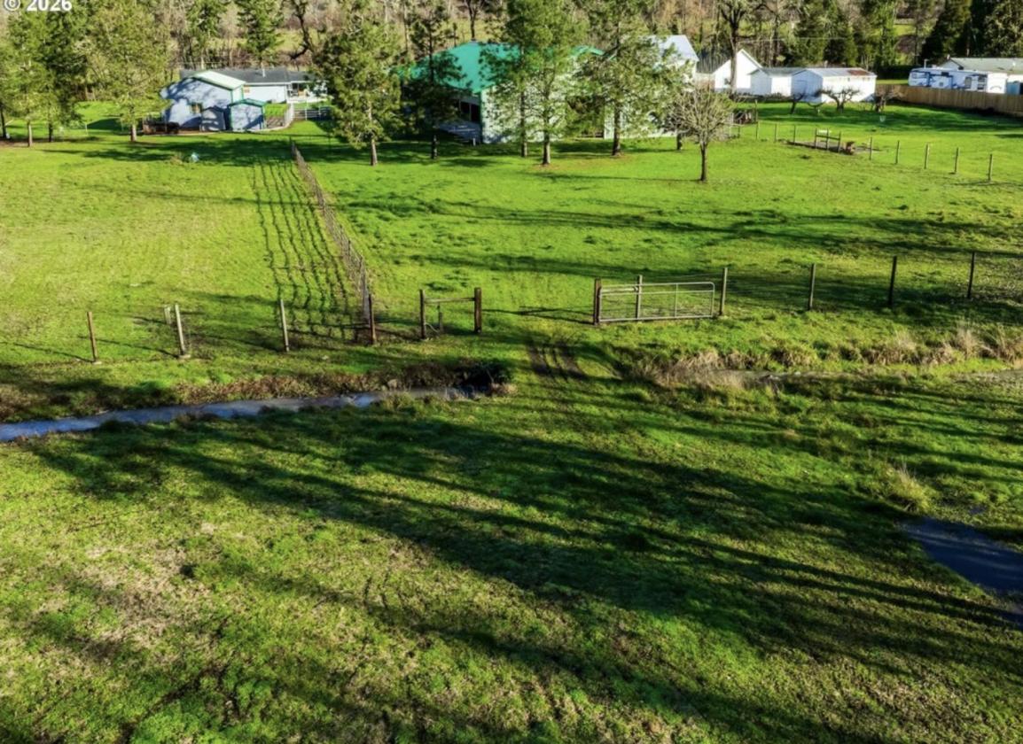 Horse property with giant covered arena - photo 28